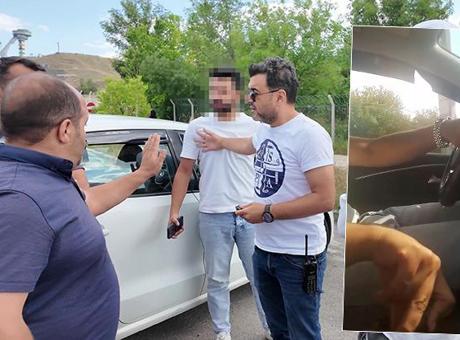 Korsan taksiyi polise yakalattı, kendisi de suçlu çıktı: Devletimize kurban olsun
